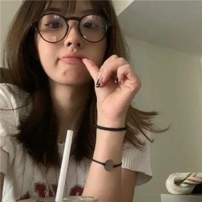 捡个女帝当老婆